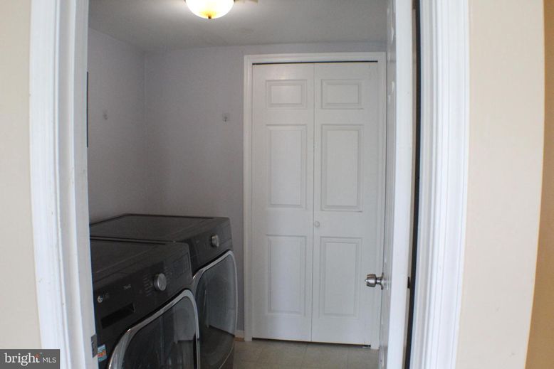 Interior, Utility Closets, Washer