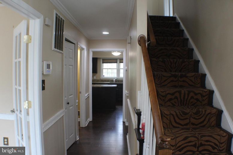 Bathroom, Interior, Recessed Lighting, Wood Texture Flooring
