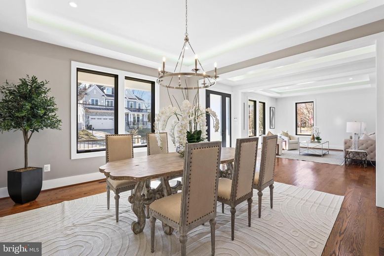 Chandelier, Dining room, Interior, Living room, Pendant Lights, Recessed Lighting, Wood Texture Flooring