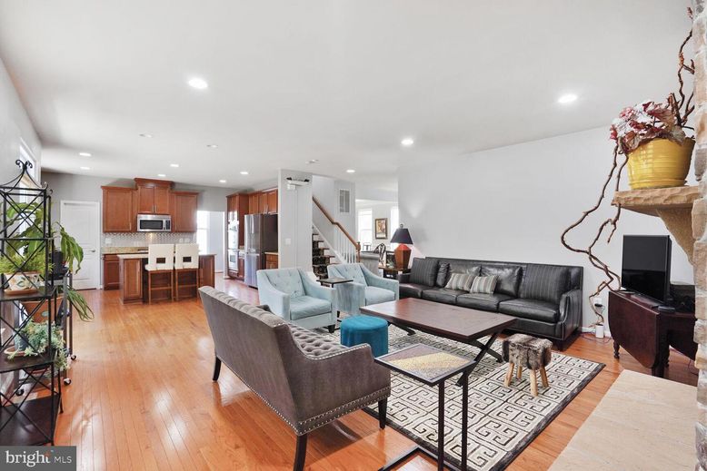 Interior, Kitchen, Living room, Recessed Lighting, Stainless Steel Appliances, Wood Texture Flooring