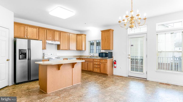 Chandelier, Interior, Kitchen