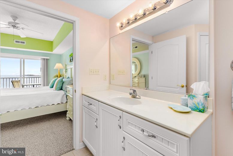 Bathroom, Bedroom, Interior