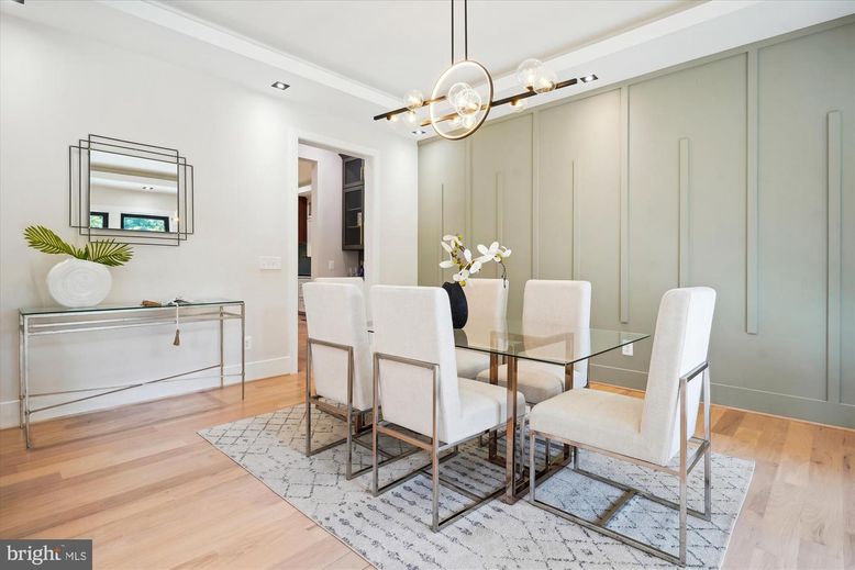 Dining room, Interior, Pendant Lights, Recessed Lighting, Wood Texture Flooring