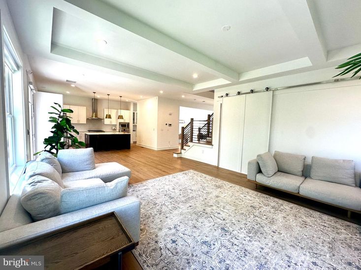 Interior, Kitchen, Living room, Pendant Lights, Recessed Lighting, Stainless Steel Appliances, Wood Texture Flooring