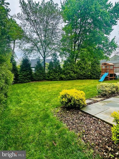 Backyard, Exterior, Playground
