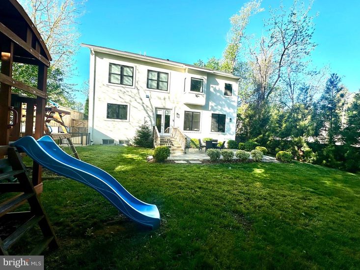 Backyard, Exterior, Playground