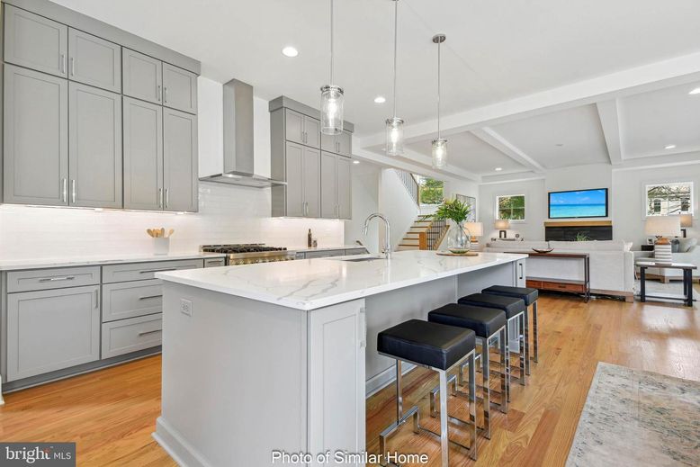 Interior, Kitchen, Living room, Pendant Lights, Recessed Lighting, Stainless Steel Appliances, Wood Texture Flooring
