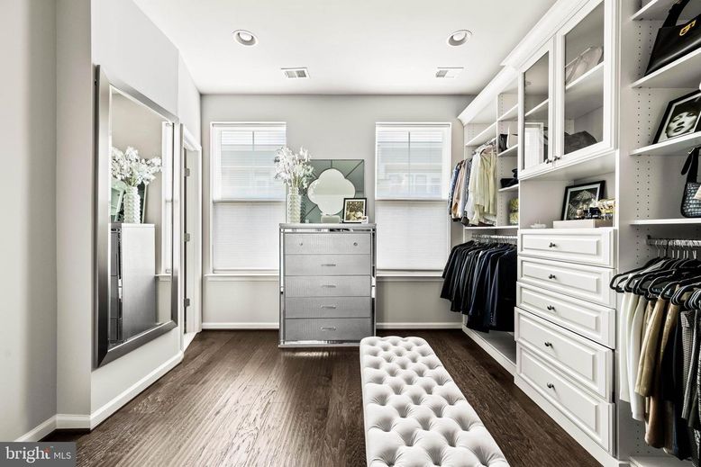 Interior, Recessed Lighting, Walk-in Closets, Wood Texture Flooring