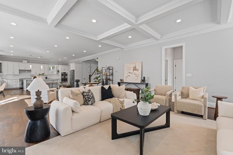 Interior, Kitchen, Living room, Pendant Lights, Recessed Lighting, Stainless Steel Appliances, Wood Texture Flooring