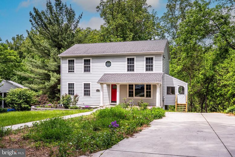 Backyard, Exterior, Facade, Georgian