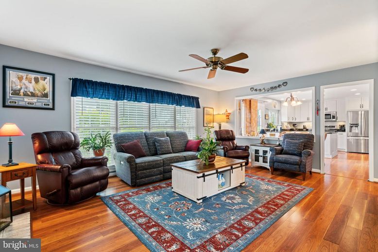 Interior, Kitchen, Living room, Stainless Steel Appliances, Wood Texture Flooring