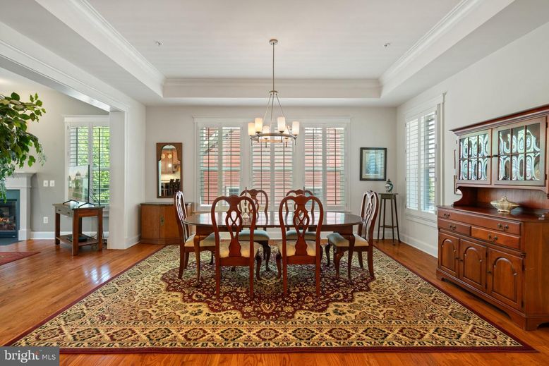 Chandelier, Dining room, Fireplace, Interior, Wood Texture Flooring