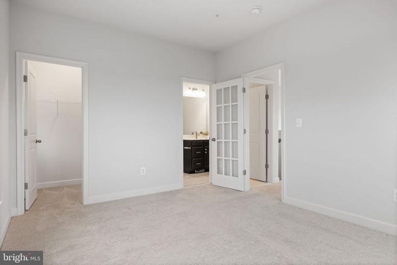 Bathroom, Empty room, Interior