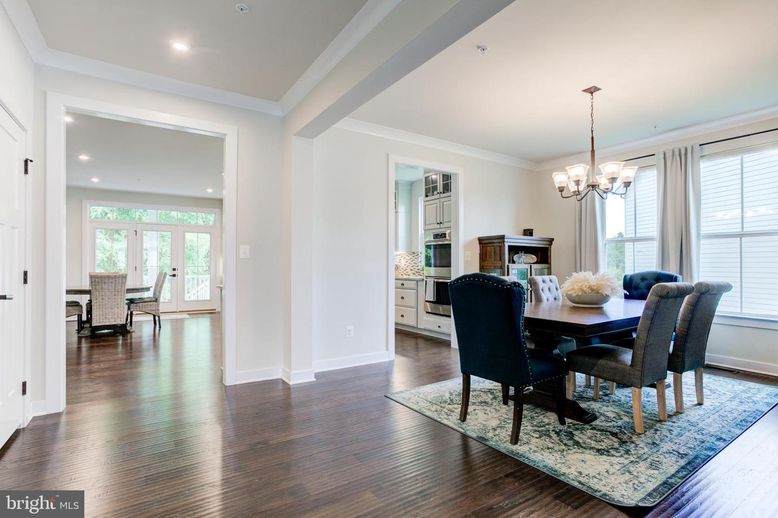 Chandelier, Dining room, Interior, Recessed Lighting, Wood Texture Flooring