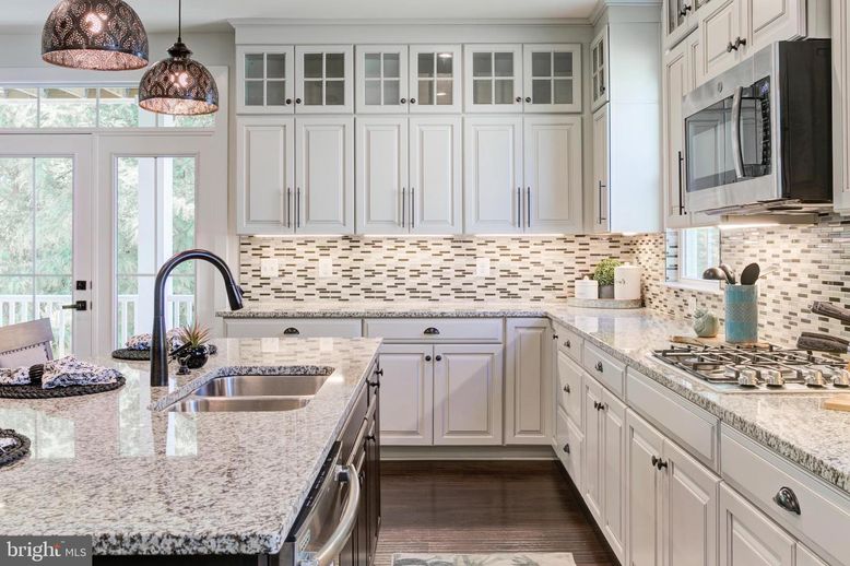 Interior, Kitchen, Pendant Lights, Wood Texture Flooring