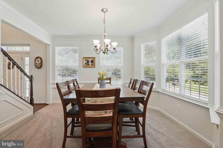 Chandelier, Dining room, Interior