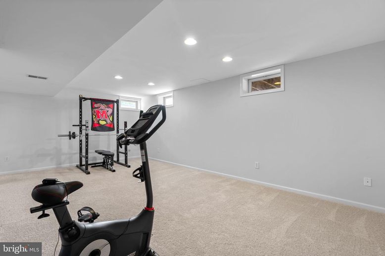 Fitness Equipment, Interior, Recessed Lighting