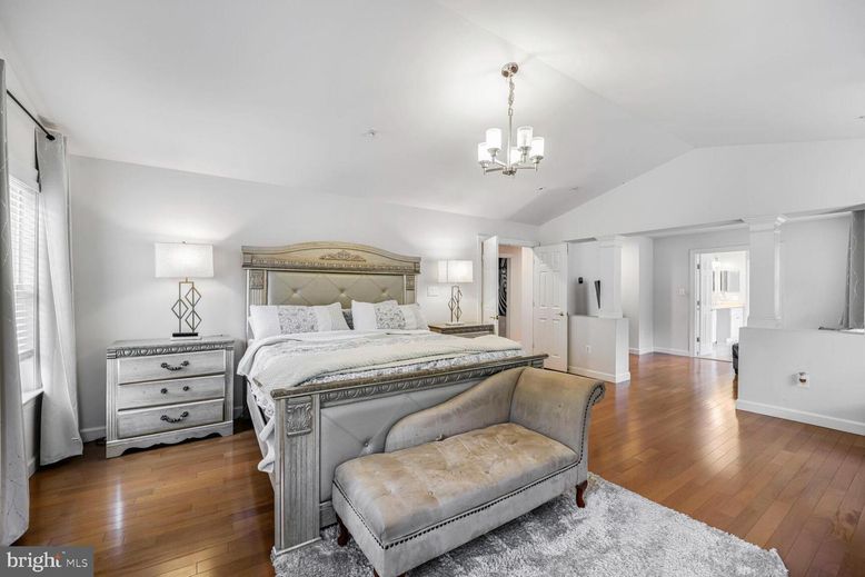 Bedroom, Chandelier, Interior, Pendant Lights, Wood Texture Flooring