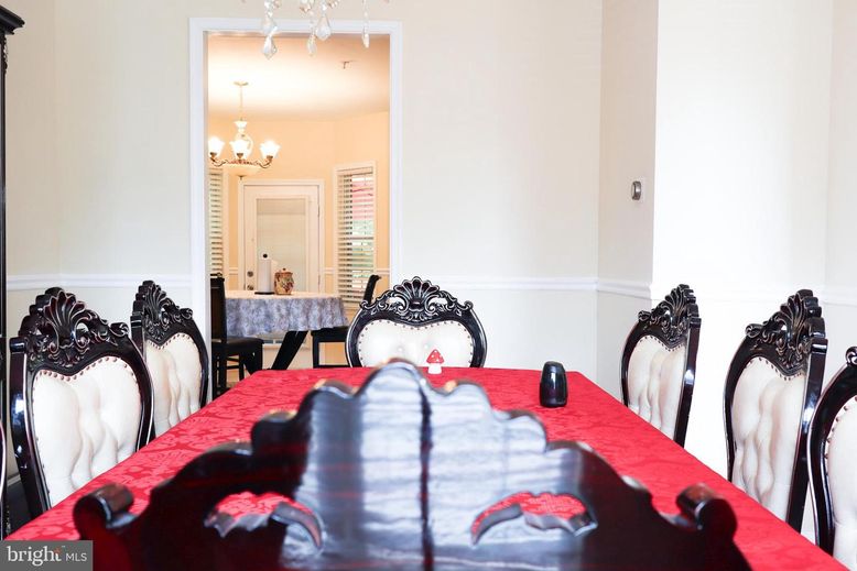 Chandelier, Dining room, Interior