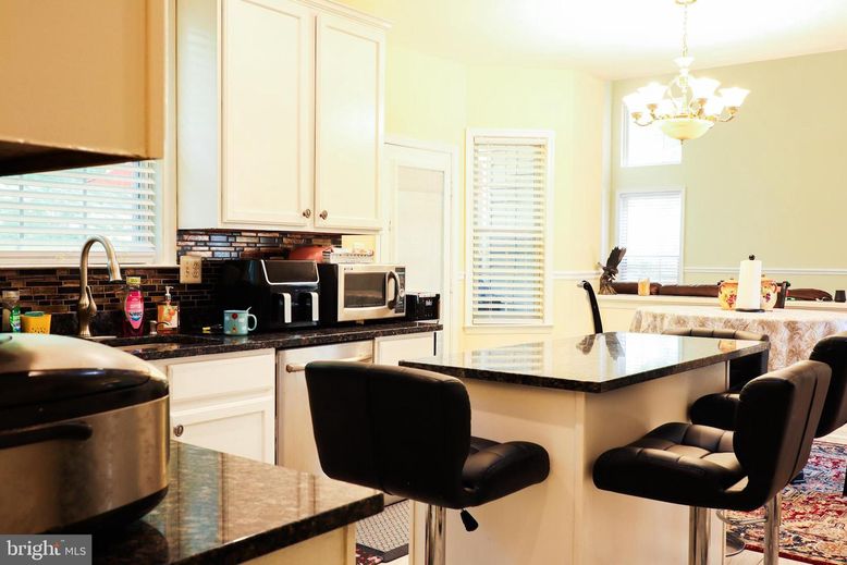 Chandelier, Interior, Kitchen