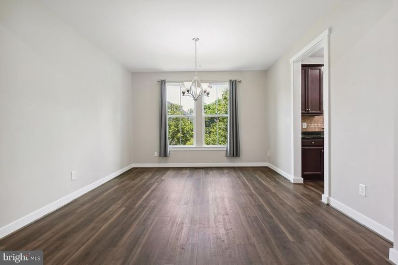 Chandelier, Empty room, Interior, Wood Texture Flooring