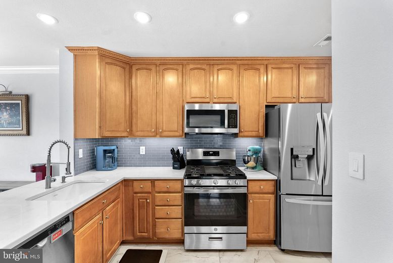 Interior, Kitchen, Marble, Recessed Lighting, Stainless Steel Appliances