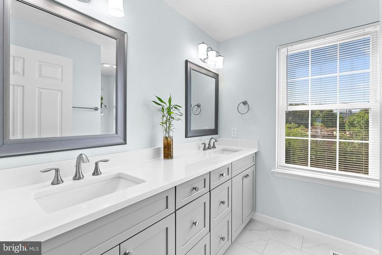 Bathroom, Dual Sink Vanities, Interior, Marble