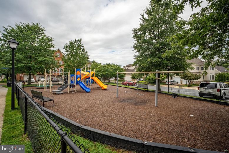 Backyard, Exterior, Playground