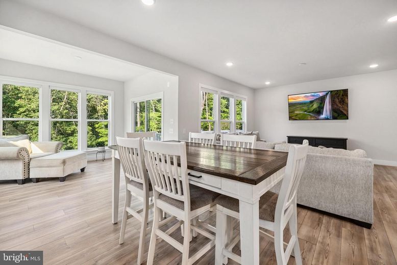 Dining room, Interior, Living room, Recessed Lighting, Wood Texture Flooring