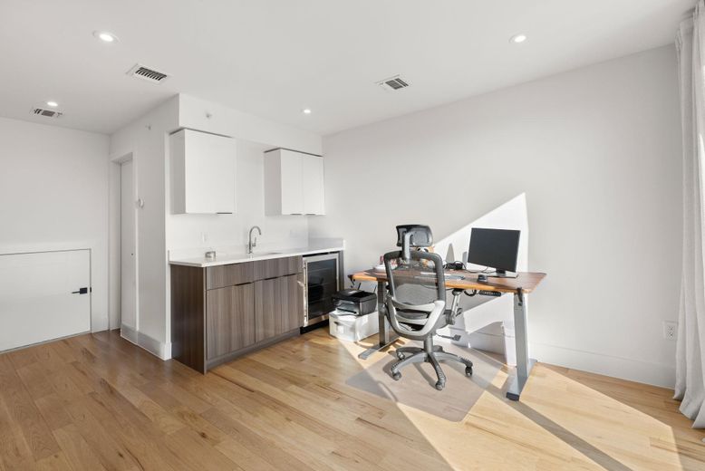 Home Office, Interior, Recessed Lighting, Wood Texture Flooring