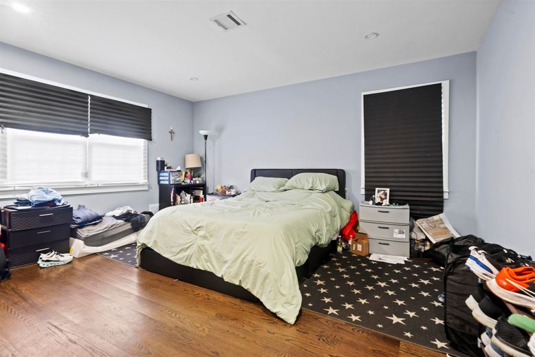 DE Listing image placeholder