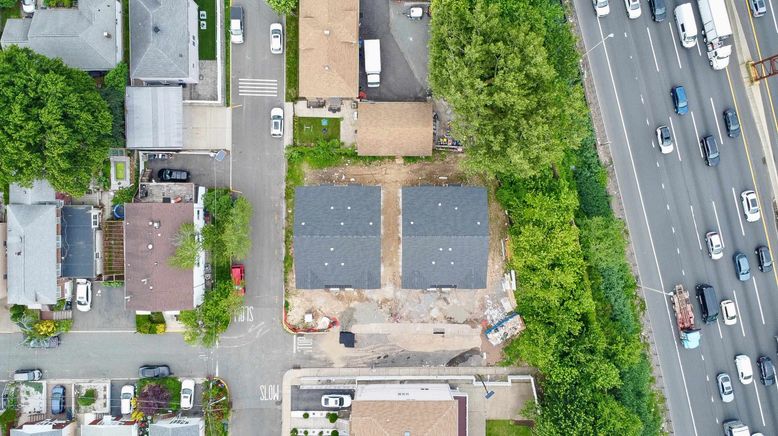 Exterior, Drone