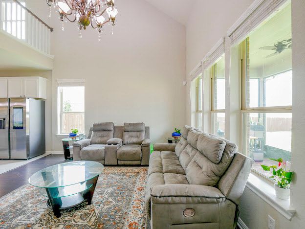 Chandelier, Interior, Living room, Wood Texture Flooring