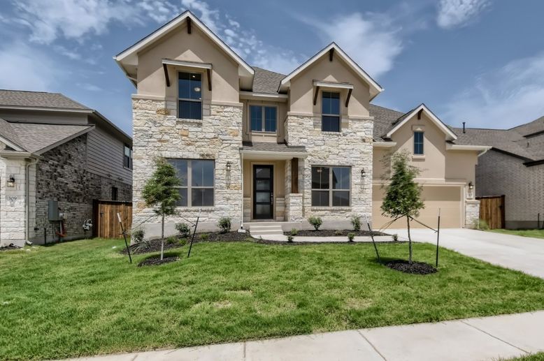 Attached, Exterior, Facade, Brick Traditional