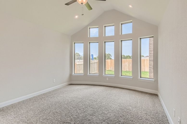 Empty room, Interior, Recessed Lighting
