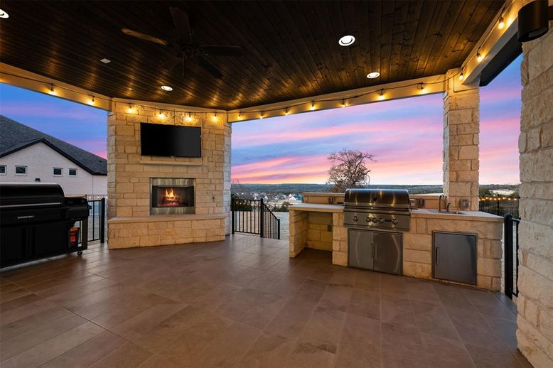 Exterior, Fireplace