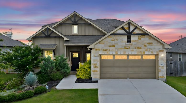 Attached, Exterior, Facade, Brick Traditional