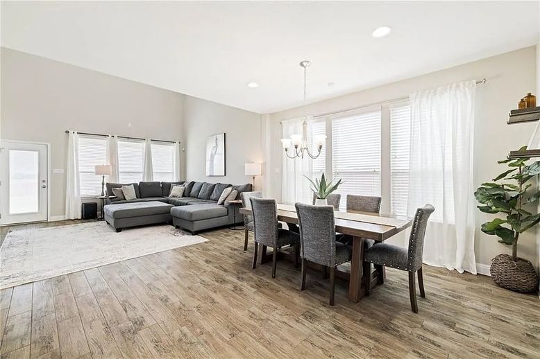 Chandelier, Dining room, Interior, Living room, Pendant Lights, Recessed Lighting, Wood Texture Flooring