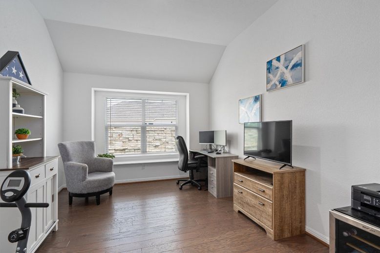 Fitness Equipment, Home Office, Interior, Wood Texture Flooring