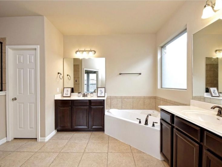 Bathroom, Dual Sink Vanities, Interior