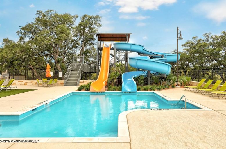 Exterior, Playground, Pool