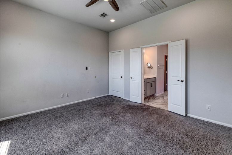Bathroom, Empty room, Interior, Recessed Lighting