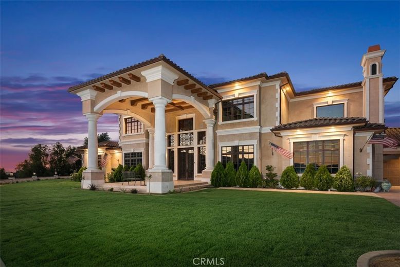 Backyard, Exterior, Facade, Mediterranean