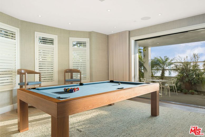 Billiard Table, Game Room, Interior, Recessed Lighting