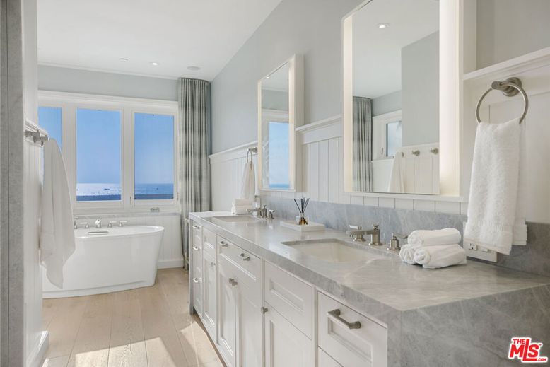 Bathroom, Dual Sink Vanities, Free Standing Baths, Interior, Recessed Lighting, Water, Wood Texture Flooring