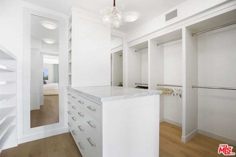 Chandelier, Interior, Walk-in Closets, Wood Texture Flooring