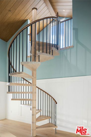Interior, Recessed Lighting, Wooden Ceilings, Wood Texture Flooring