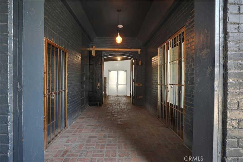 Interior, Pendant Lights, Stone Walls