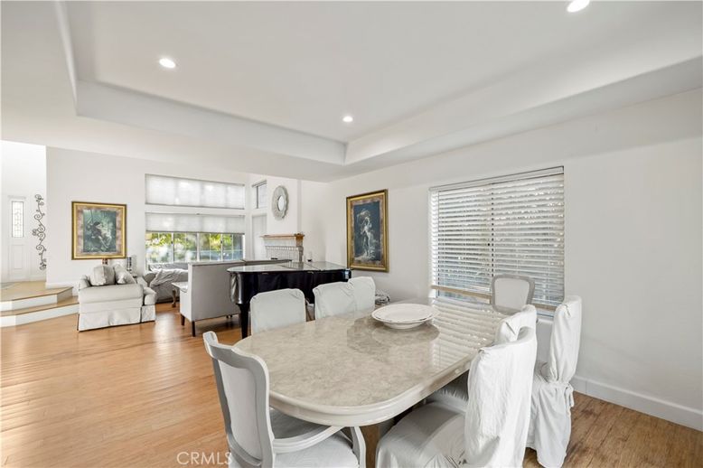 Dining room, Interior, Living room, Piano, Recessed Lighting, Wood Texture Flooring
