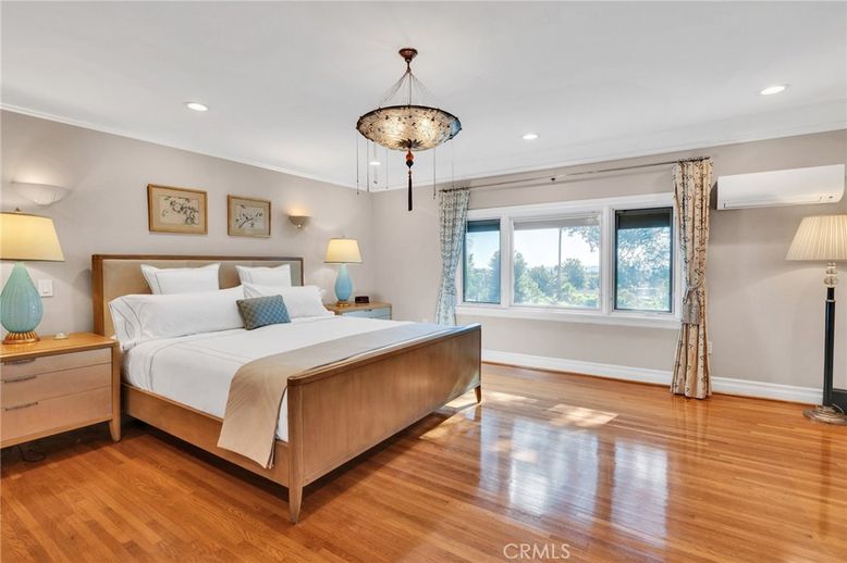 Bedroom, Interior, Pendant Lights, Recessed Lighting, Wood Texture Flooring